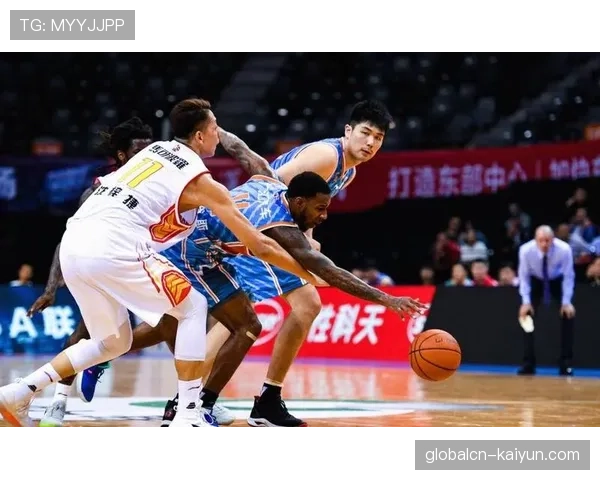 史密斯单场轰下45分15篮板14助攻 创本轮得分助攻双项最高